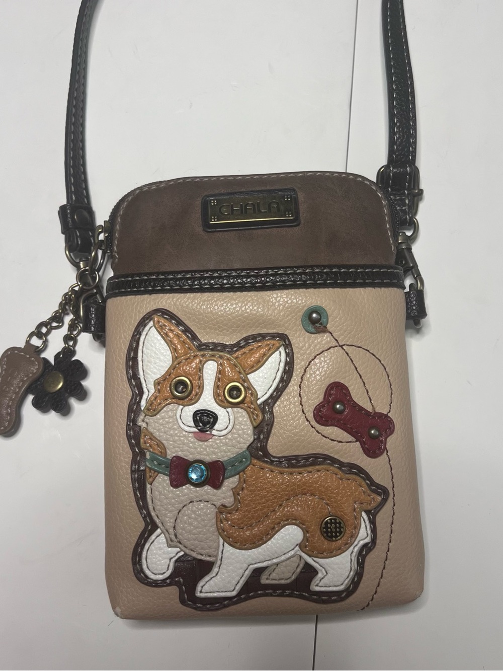 Chala Beige & Brown Corgi Crossbody Phone Pouch